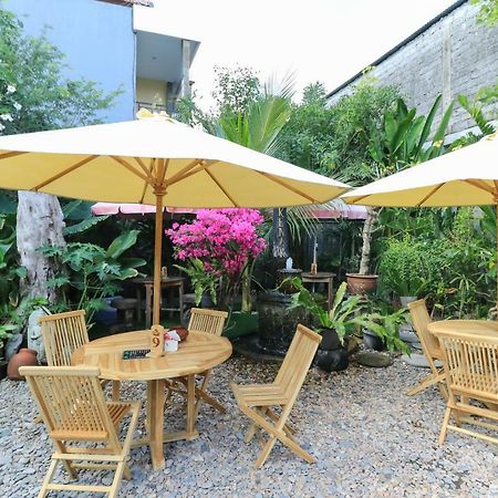 Kubu Kenak Guesthouse Seminyak Exteriér fotografie